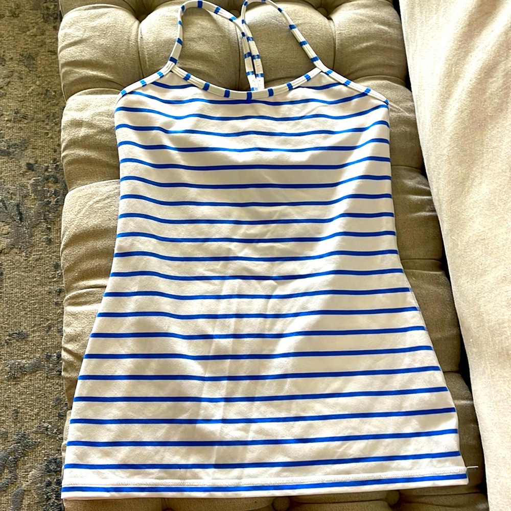 Lulu Y Tank - size 6